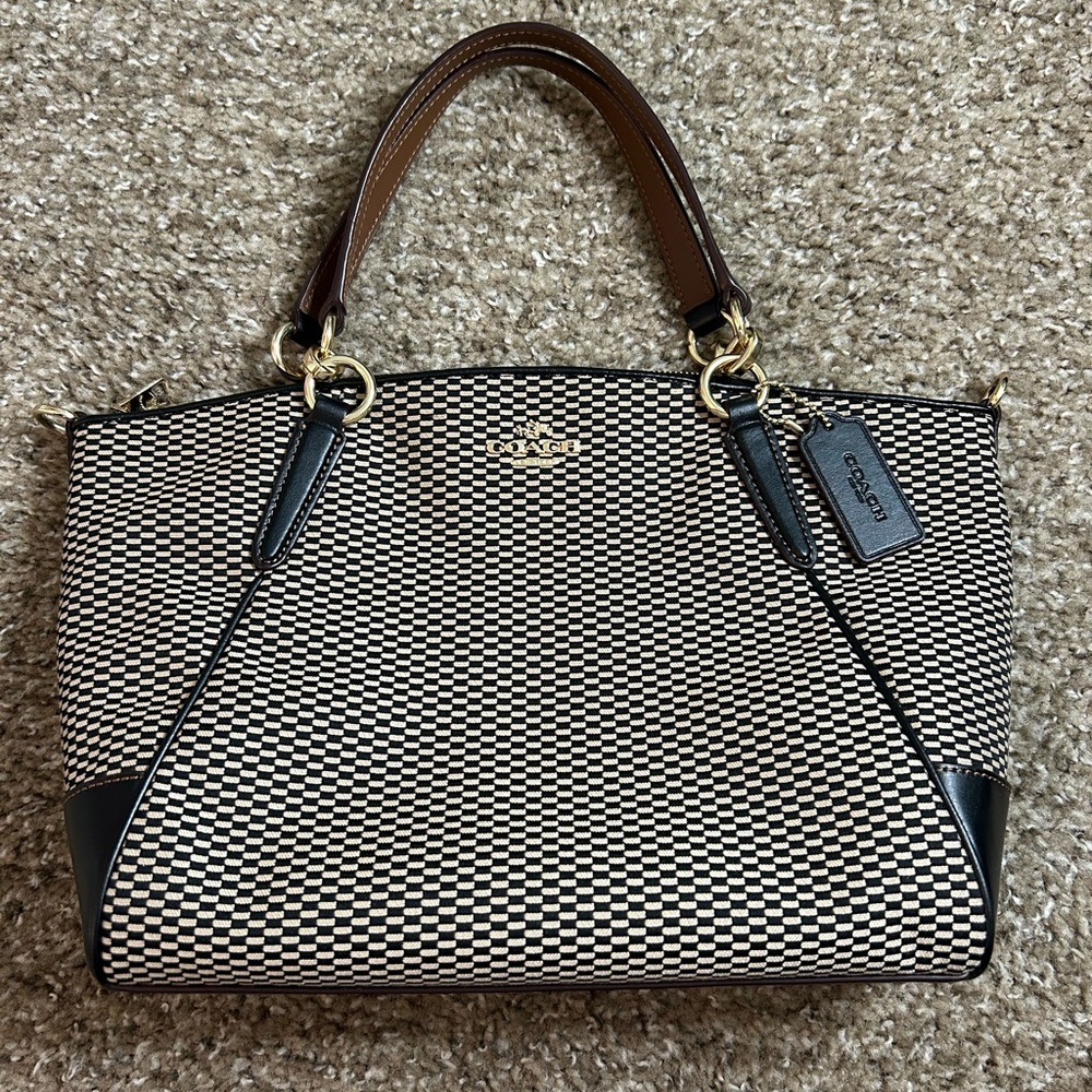 Coach purse with crossbody strap